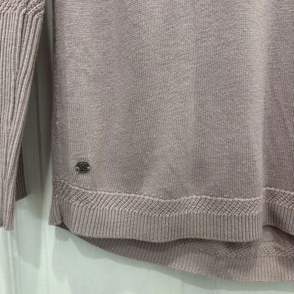 Women's Lululemon Lilac Purple Open Back Sweater - Picture 6 of 9